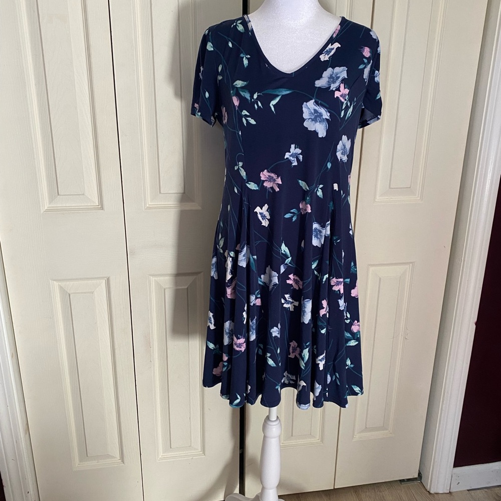 Blue and White Fit and Flare Midi Dress with V-Neck